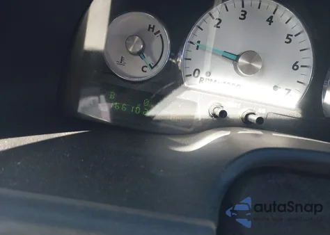 2005 Ford Thunderbird 50Th Anniversary z USA, uszkodzony, nr VIN 1FAHP60A85Y107256